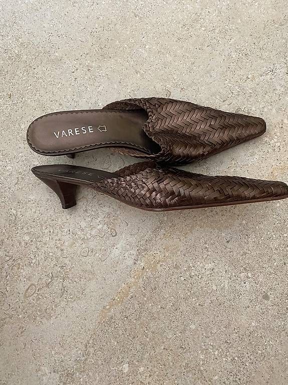 Scarpe da donna: Leder Sandalen – Usato da Luzern venduto da asia2001 1
