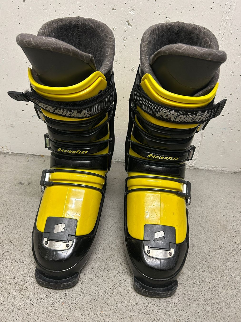 Sci: Abfahrtsski Stiefel Alpin Ski Größe 44 – Usato da Ostermundigen venduto da jas_kb7s 1
