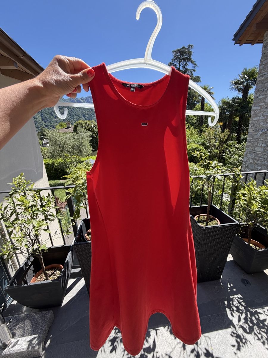 Tommy Hilfiger Vestiti: Tommy Hilfiger  – Nuovo (secondo la descrizione) da Melide venduto da ser_6qfy 2