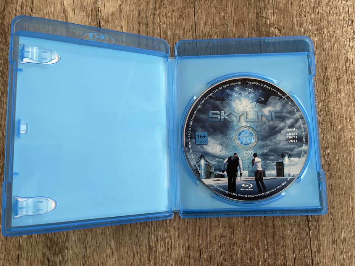 Tutti i DVDs: Skyline Blu-ray – Usato da Frutigen venduto da abr_w5b2 1