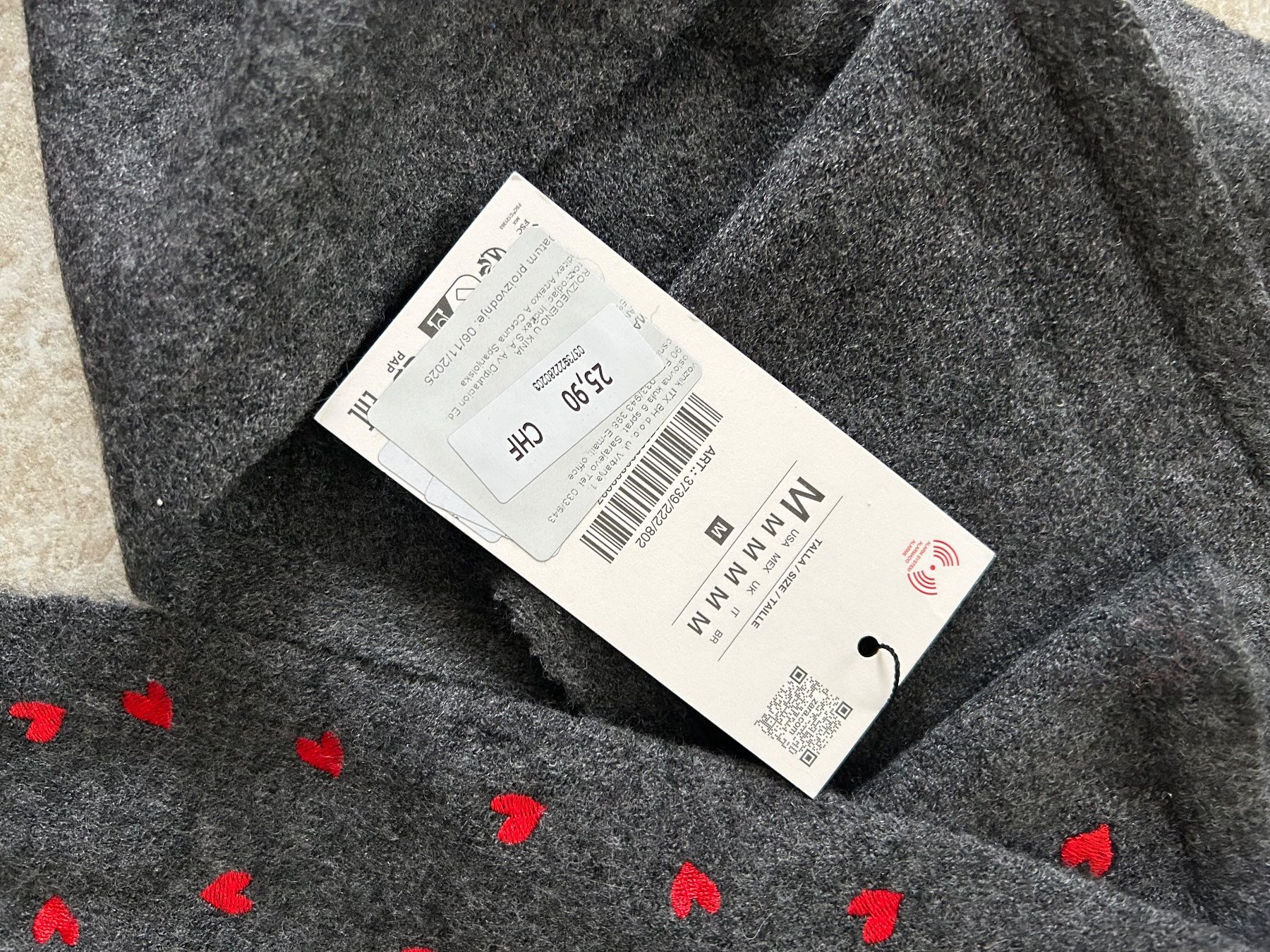 Foulard & Sciarpe: Nouvelle écharpe Zara à cœurs – Nuovo e nell'imballaggio originale da Courroux venduto da Yermakova 2