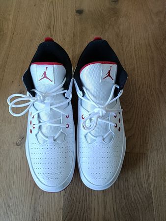 Jordan Max Aura 5 Gr. 47.5, neu, original verpackt