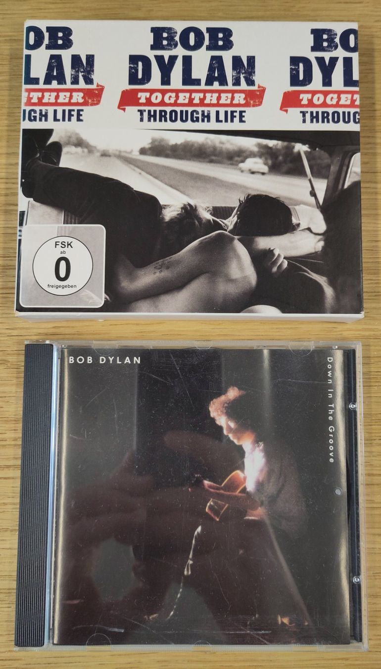 CDs: Bob Dylan - Together through life/Down in the groove – Gebraucht aus Birmensdorf ZH von crabalocker67