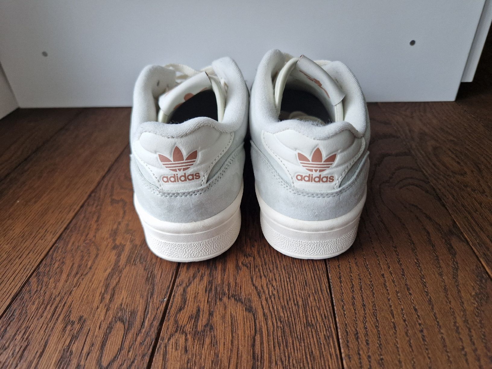 Tiragraffi: Originale Adidas Schuhe – Nuovo (secondo la descrizione) da Rickenbach-Sulz venduto da Bacardibabe 3