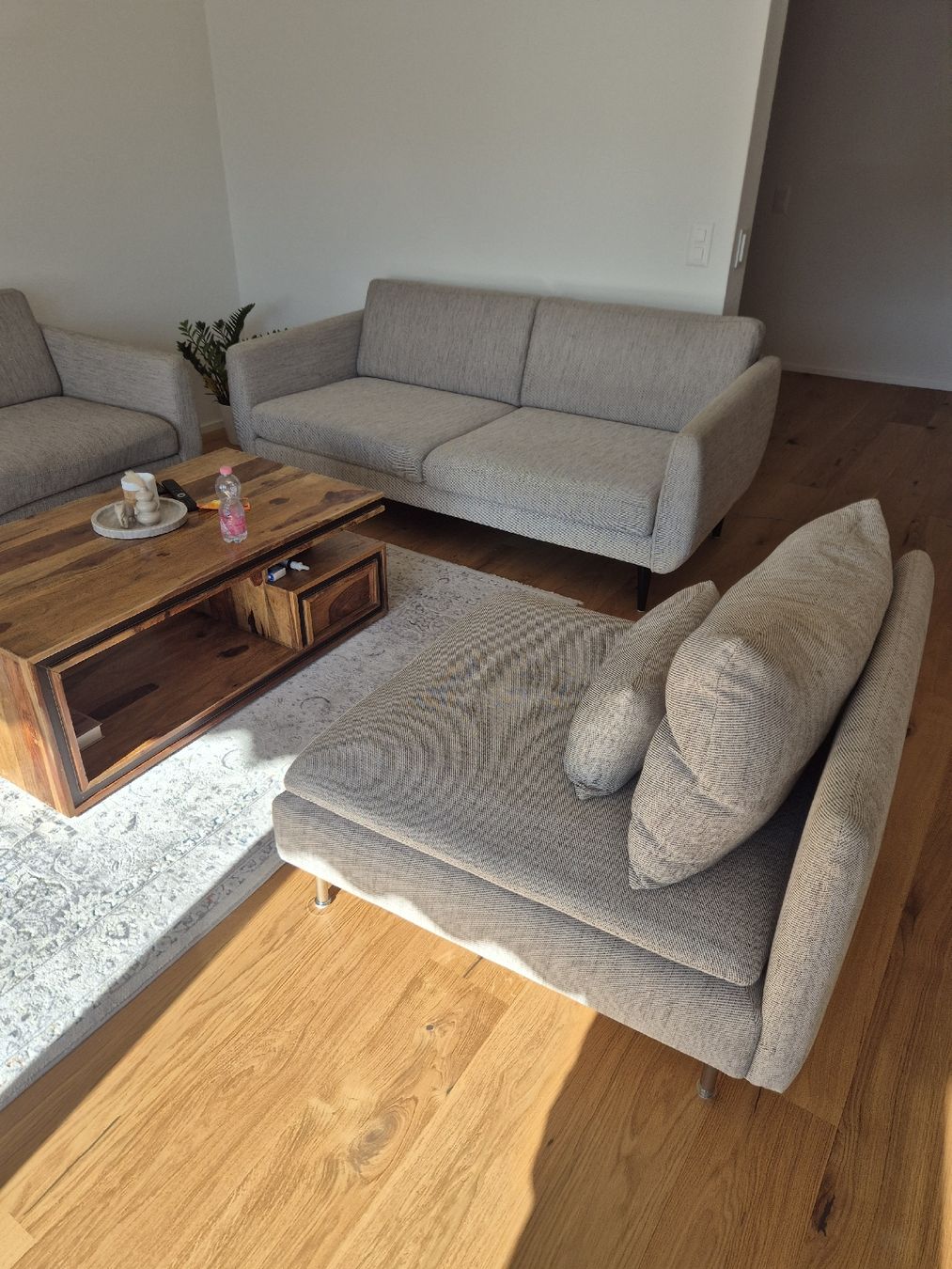 Ikea Divani: 2er Sofa in Grau mit Holzfüssen. Ikea SMESTORP – Usato da Uznach venduto da Pit-Seller 3