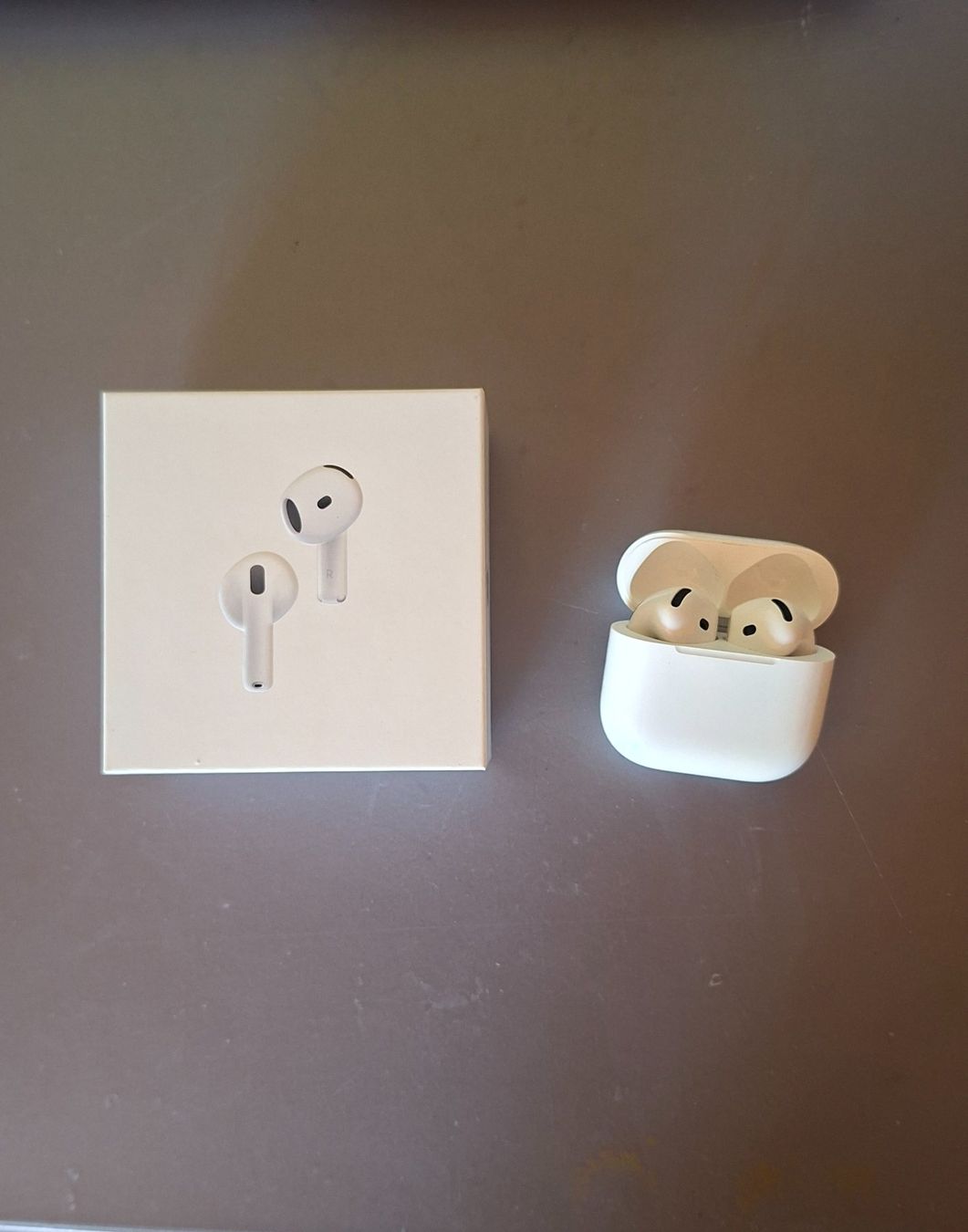 Apple Casques audio: Apple Airpods 4 ANC – Neuf (Voir description) à unterseen par fi_j5sz
