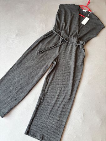 Jumpsuit mit Wickeloberteil, Grösse 42 neu und ungetragen