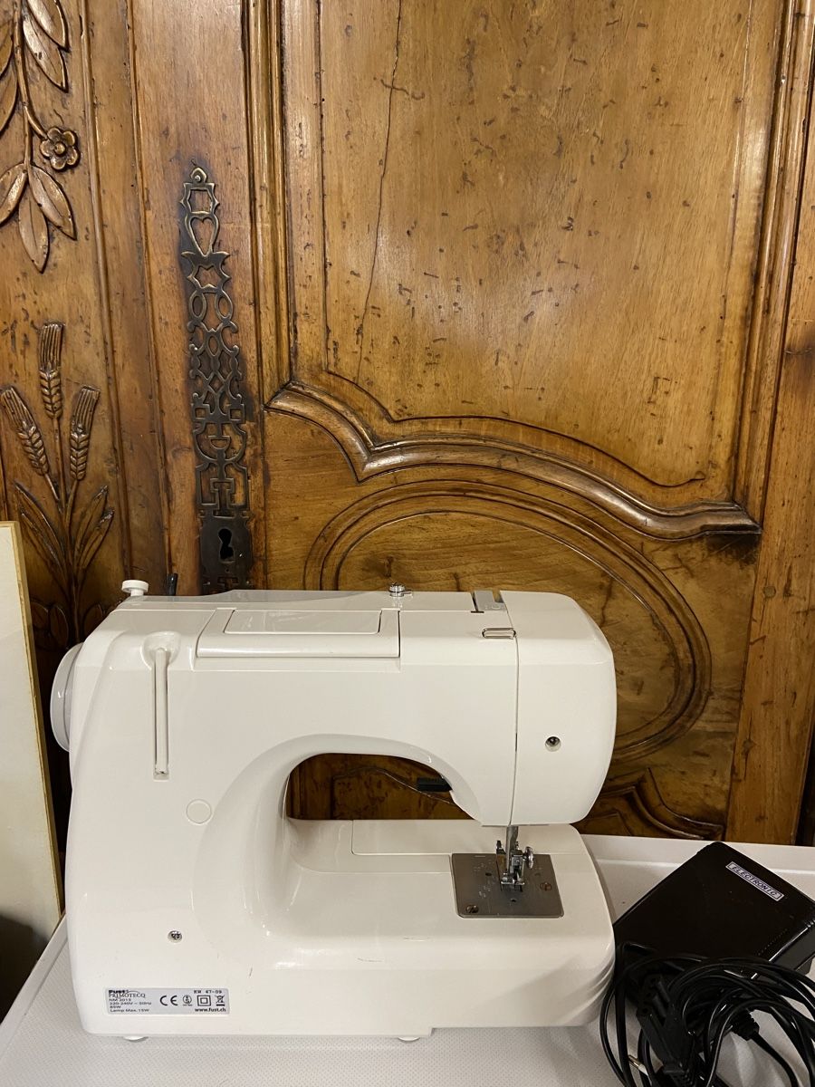 Macchine da cucire: Nähmaschine - Fust primotecq – Usato da Dietikon venduto da brocki-eyra 2