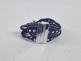 Blaues Armband mit silberfarbenen Sternen & Feder