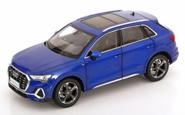 Audi Q3 II F3 2018-2025 dunkelblau met.       1:18 von Paudi