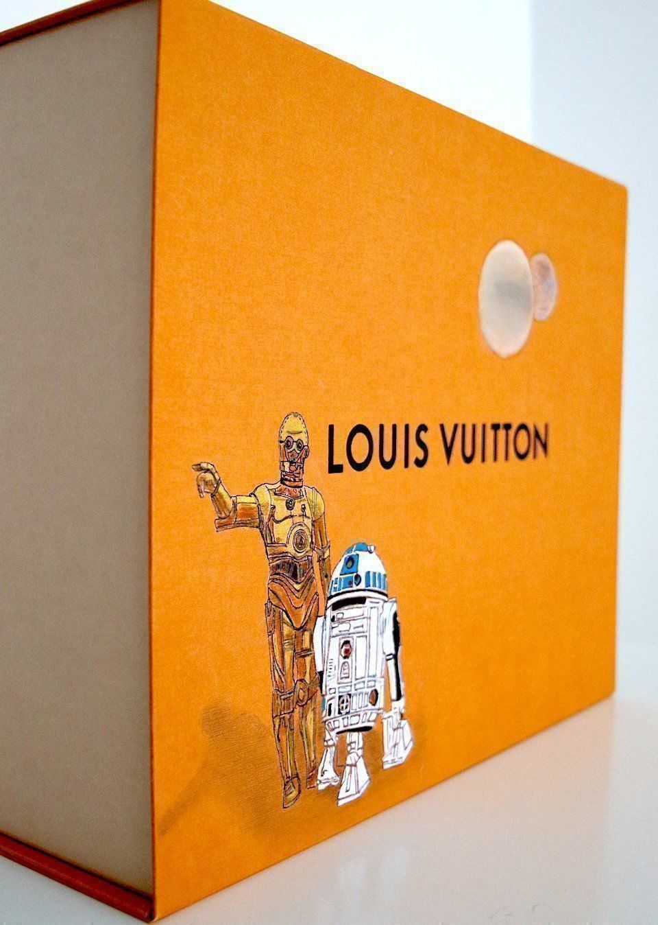 Louis Vuitton Altro in Decorazioni & Accessori: R2-D2 & C-3PO on Louise Vuitton Box – Usato da Zürich venduto da ZurichFee 4