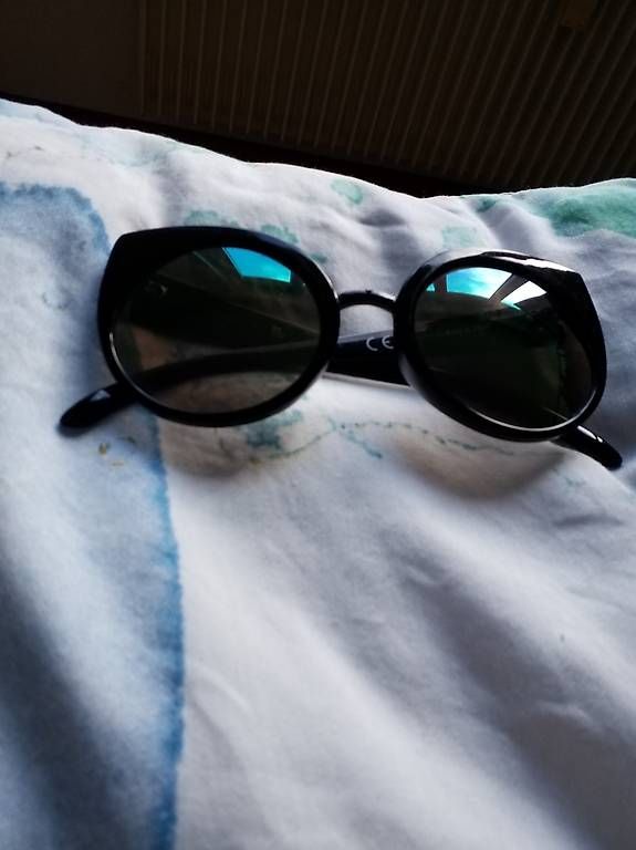 Occhiali & Lenti: Cateye Sonnenbrille Grün/Violette Reflexion – Usato da Bern venduto da Bluepop 1