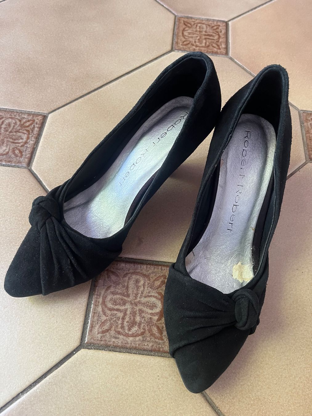 Scarpe da donna: Escarpins noirs taille 36 état correct – Usato da Bellevue venduto da utilisatratice 1