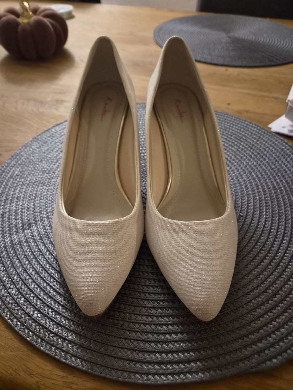 Rainbow Damenschuhe: Brautschuhe Rainbow Gr. 38 – Gebraucht aus Ettingen von Hilde_93