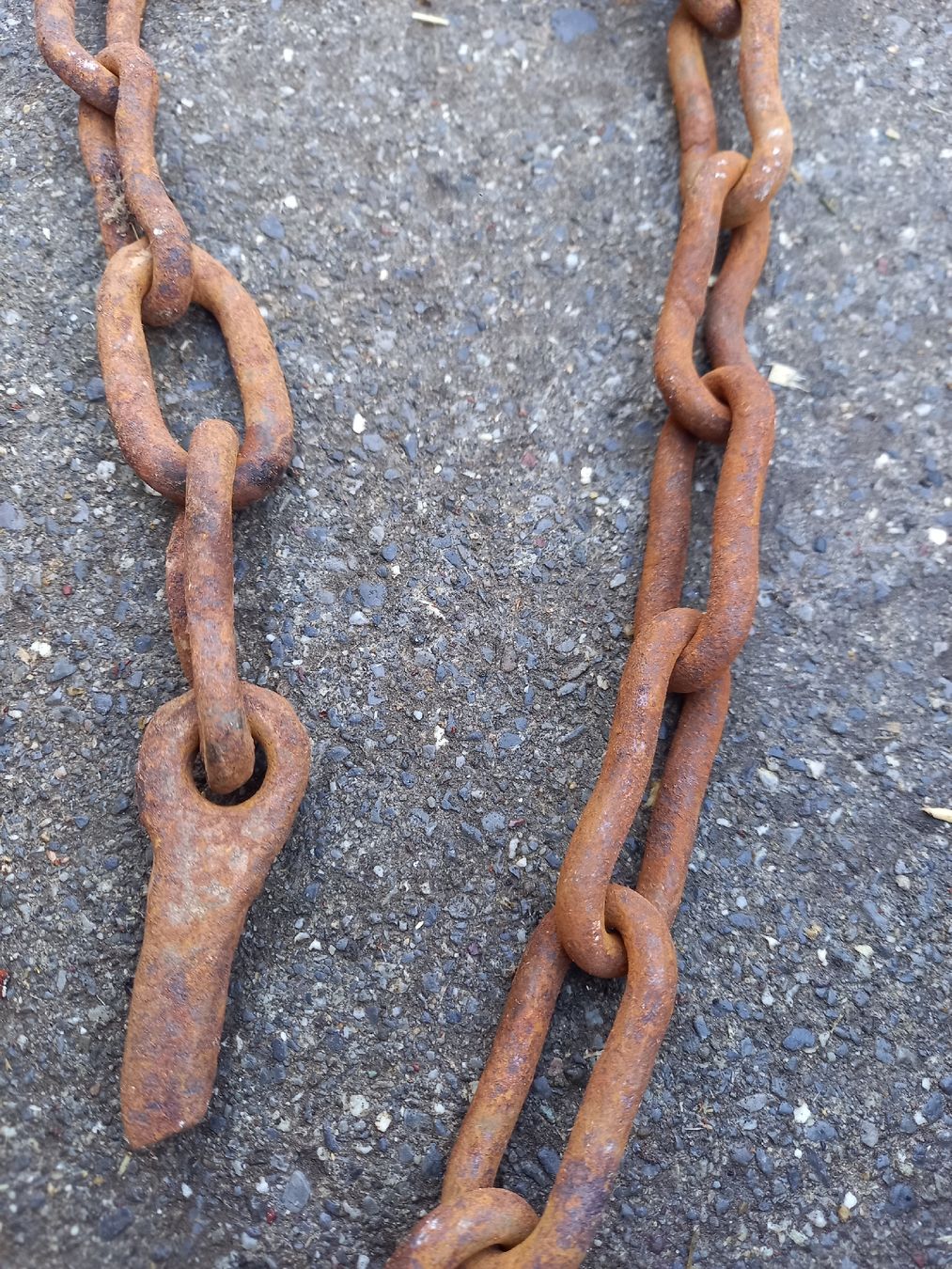 Catenine: Alte, rustikale Kette aus Eisen, gebraucht – Usato da Galgenen venduto da Allerlei8854 2