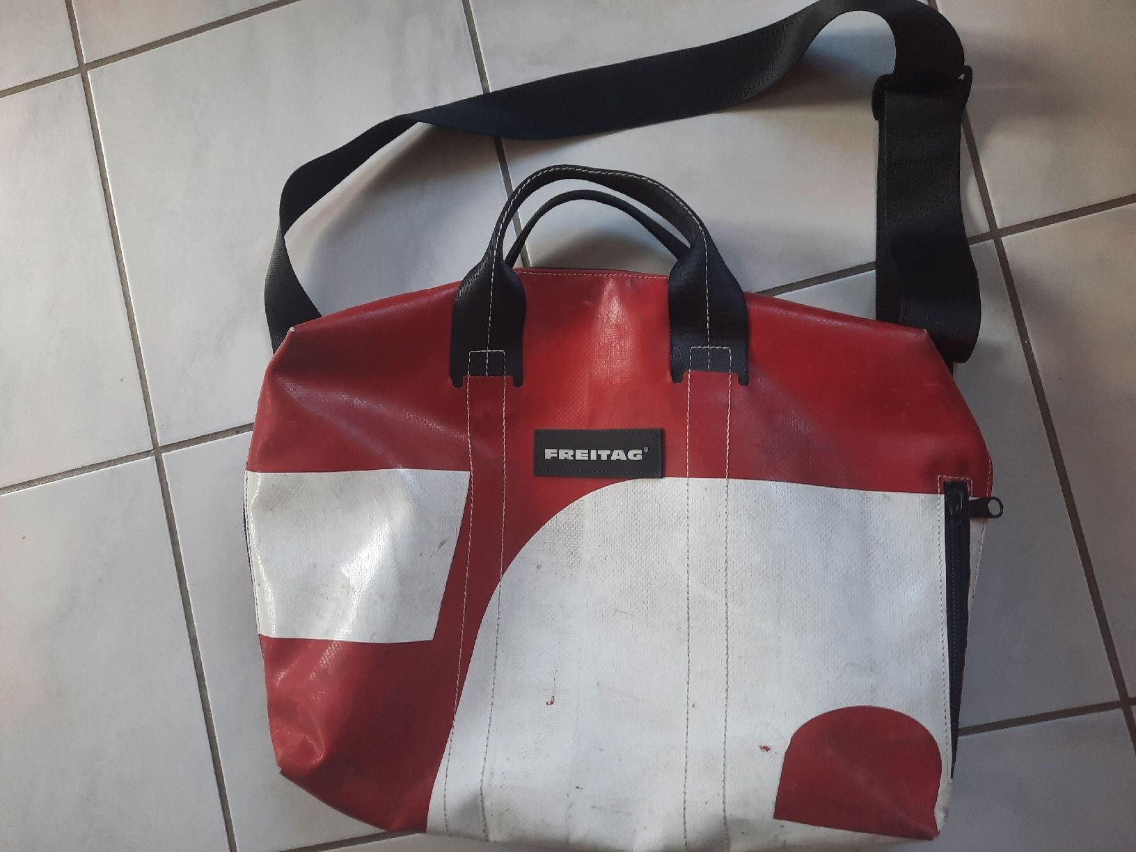 Freitag Borse: FREITAG, beau, grand SAC – Usato da Le Locle venduto da marylise01