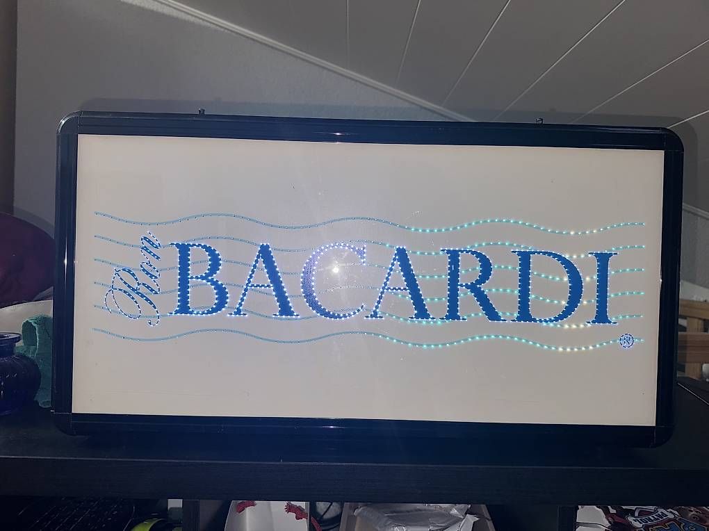Lampade: Bacardi Leuchtreklame – Usato da Courgevaux venduto da Aco-G 1