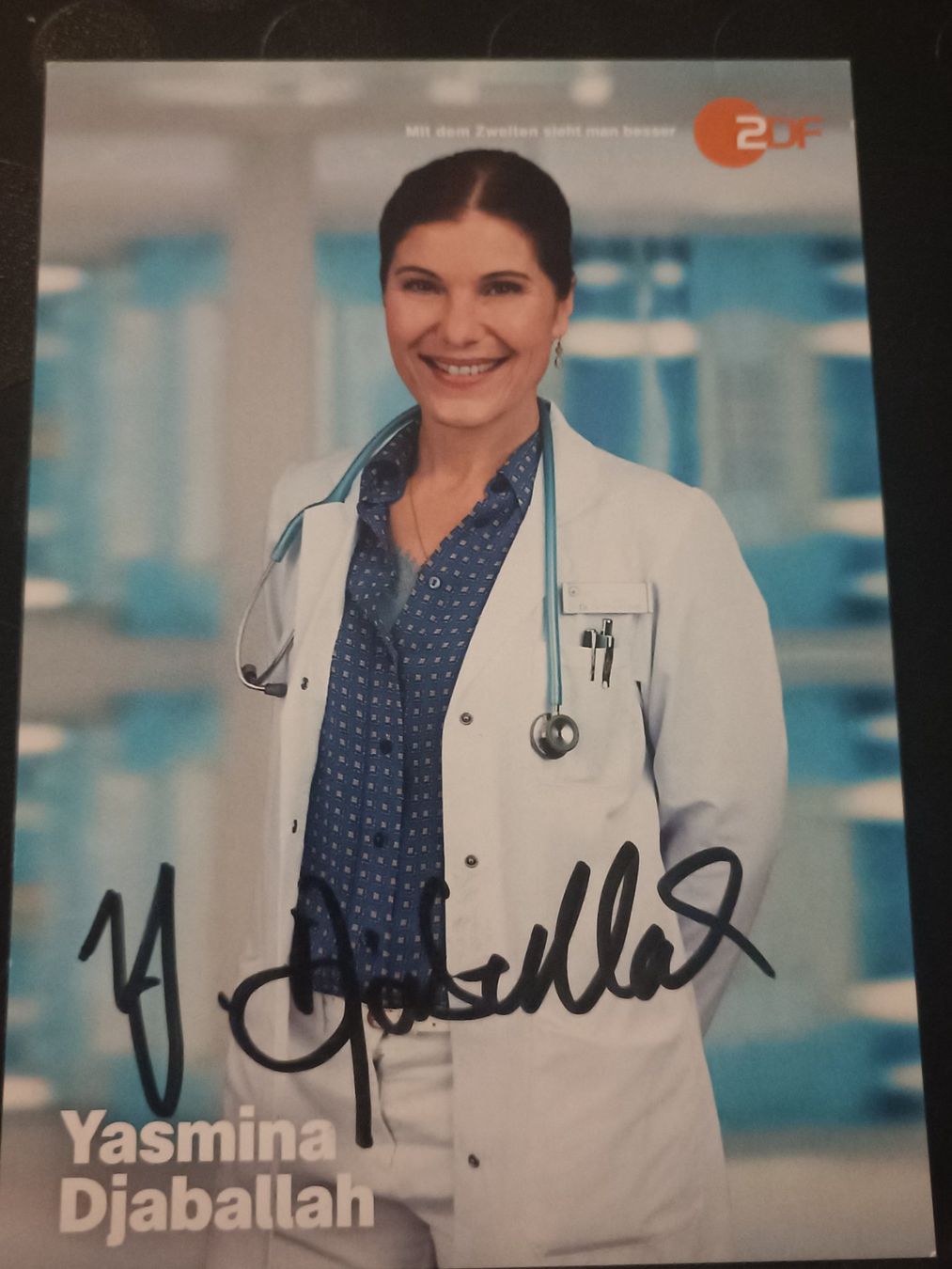 Autographes: Yasmina Djaballah - handsignierte Autogrammkarte – D'occasion à Menziken par Artographs