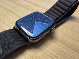 Apple Watch Series 8 GPS + Cellular, 45 mm, Edelstahlgehäuse