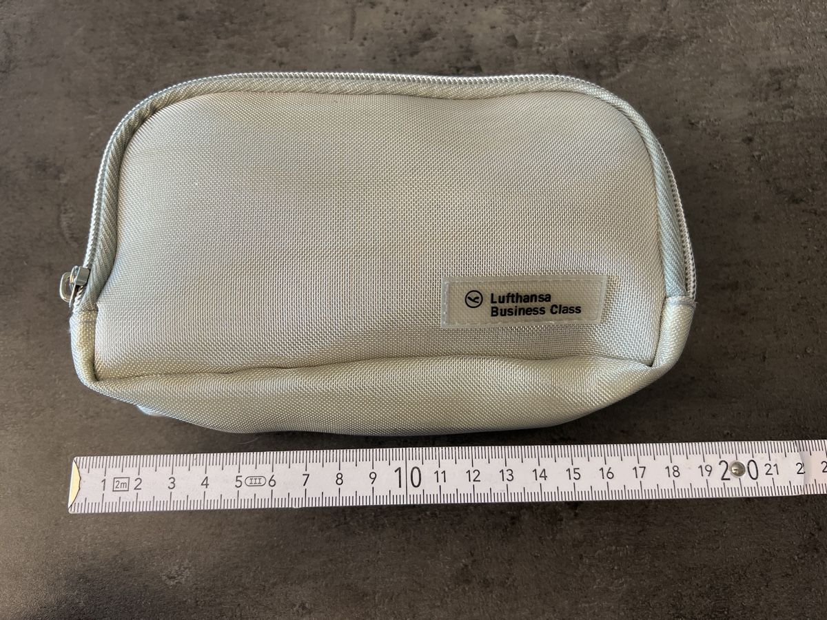 Custodie per cosmetici: Lufthansa Business Class Necessaire/ Vanity Bag – Nuovo (secondo la descrizione) da Euthal venduto da 99Antik 3