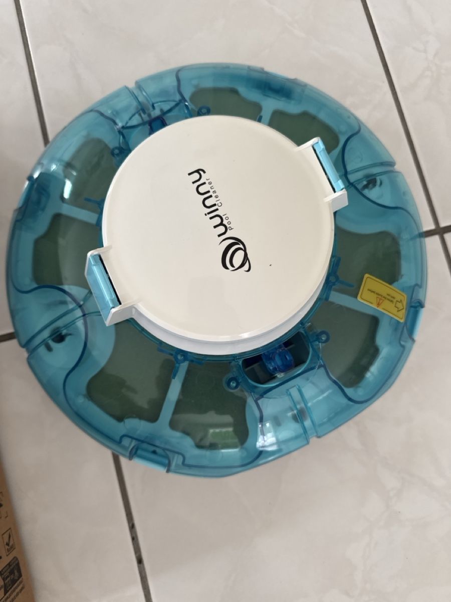 Accessori per Piscine: Winny Kabelloser Poolreiniger – Usato da Muri AG venduto da fab71 1
