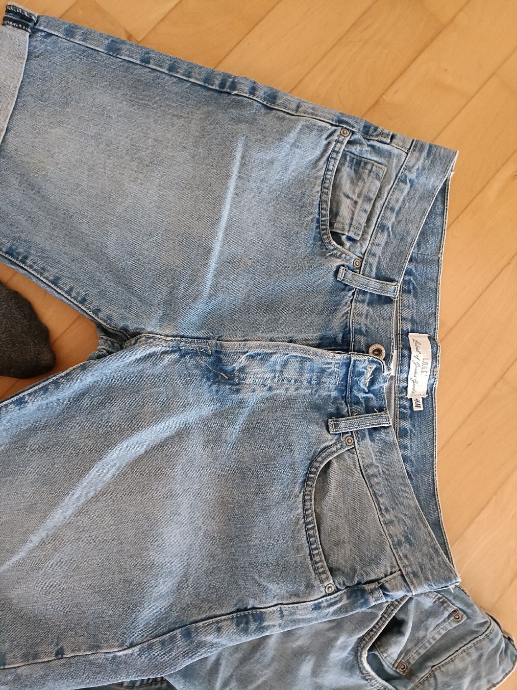 Lotti di vestiti: 2 x Jeans -Kurze Hosen – Usato da Gossau SG venduto da scania1509 1