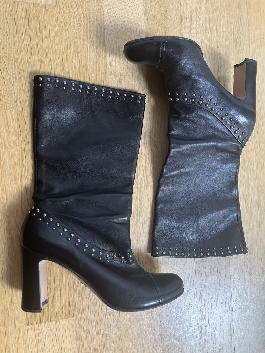 Prada Scarpe da donna: PRADA leather booties with studs, size 39.5 – Usato da Urdorf venduto da fre_8xmr 1