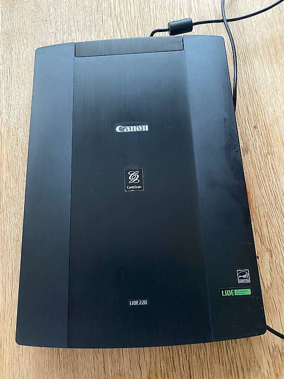 Scanner: Canon Scanner LIDE 220 – Gebraucht aus Bern von catherine1