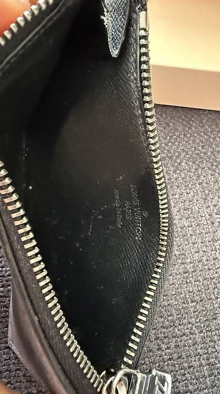 Louis Vuitton Portafogli: Louis Vuitton Kartenetui Zipper Monogram Eclipse & Zubehör – Usato da turbenthal venduto da spongi13 3