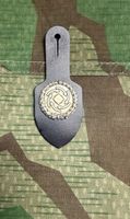 Schweizer Armee / Uniform / Militaria / Armee / Tenue A
