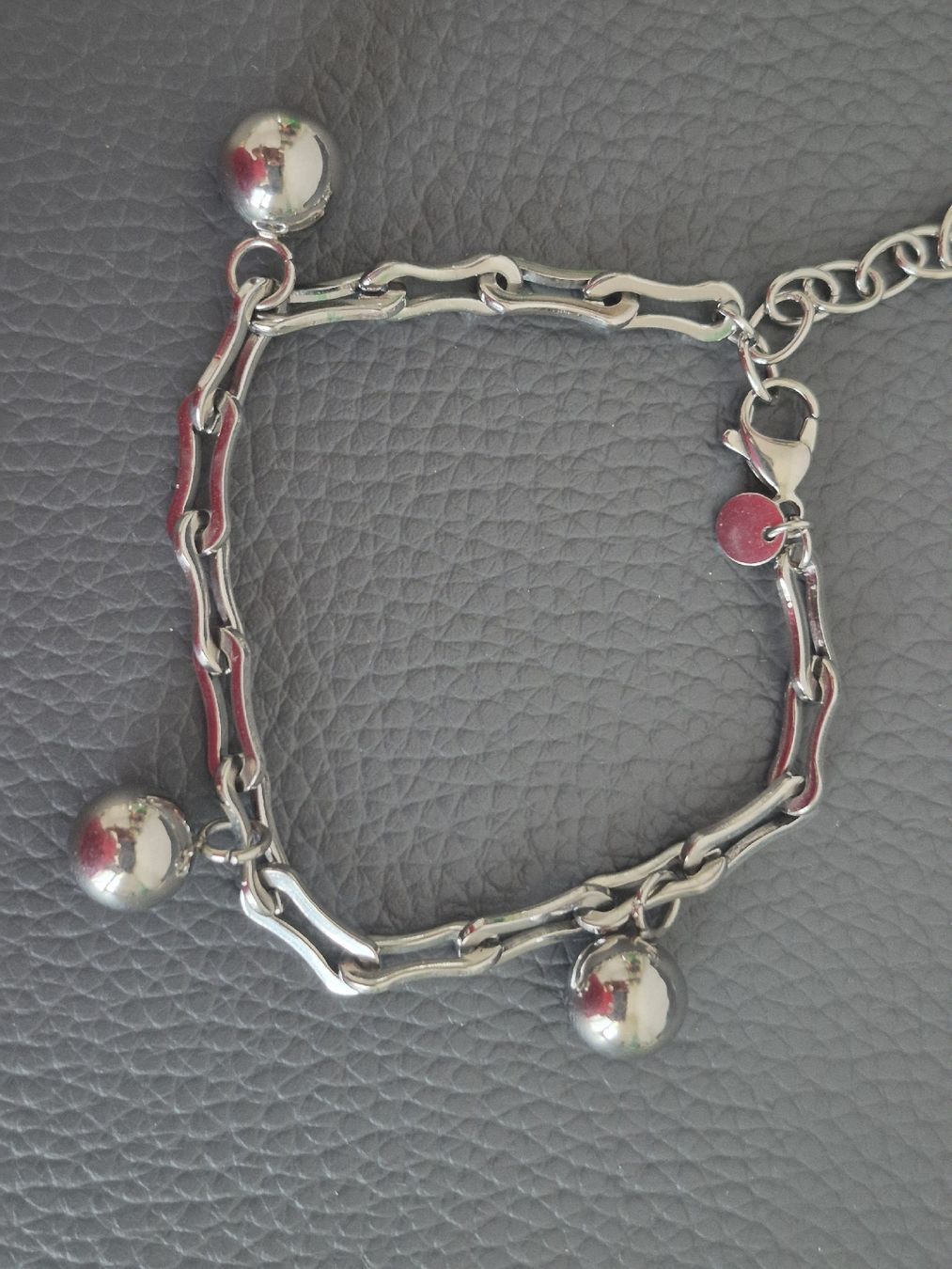 Bracciali & Braccialetti: Armband mit Kugeln, Edelstahl, Silberfarben. – Usato da Bern venduto da Rou_rsz5