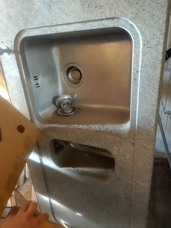 Cucine complete: Marmor Küchenablage – Usato da Hofstetten ZH venduto da Gischis