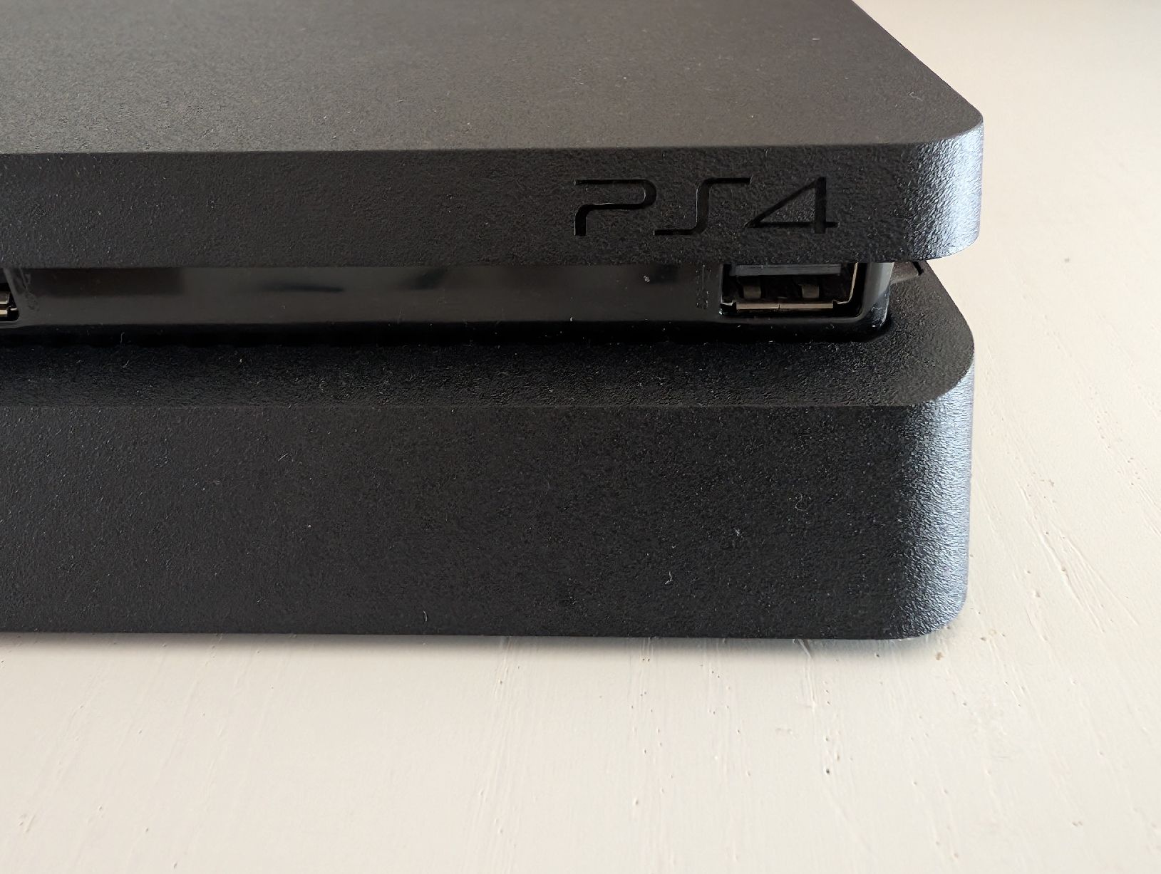 Sony Konsolen: PlayStation 4 Slim 500GB – Gebraucht aus Regensdorf von Coach05 1
