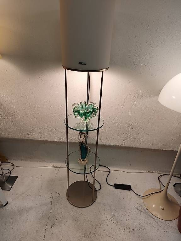 Murano Lampade: Stehlampe Murano Tre mit Ablagen – Usato da Winterthur venduto da style-and-design.zrh 1