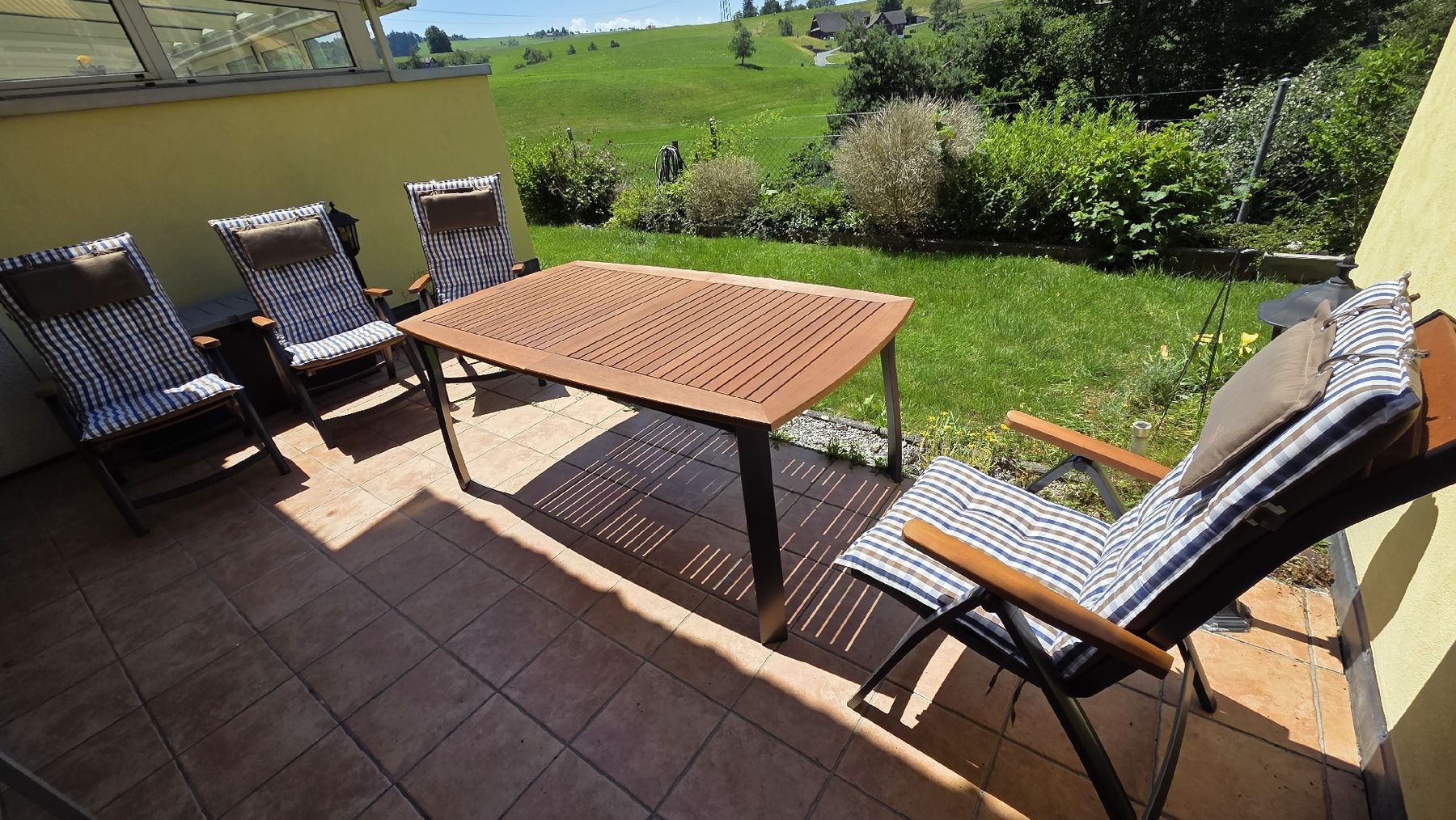 Tavoli: Gartentisch zu verkaufen – Usato da Menzingen venduto da Kugel4 3