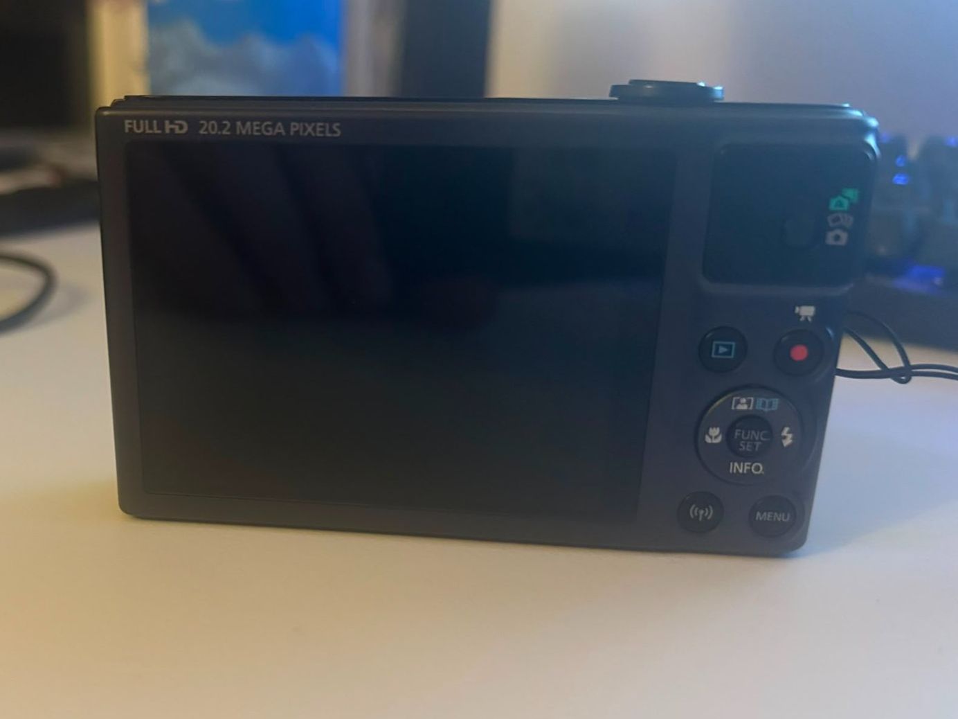 Canon Fotocamera: Canon Powershot sx620 HS – Usato da Madetswil venduto da Luck_4_Ever 2