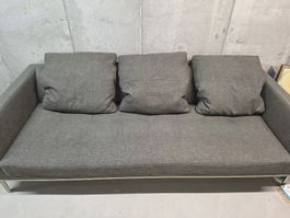 Sofa 3-Sitzer grau Stoff Metallfüsse guter Zustand