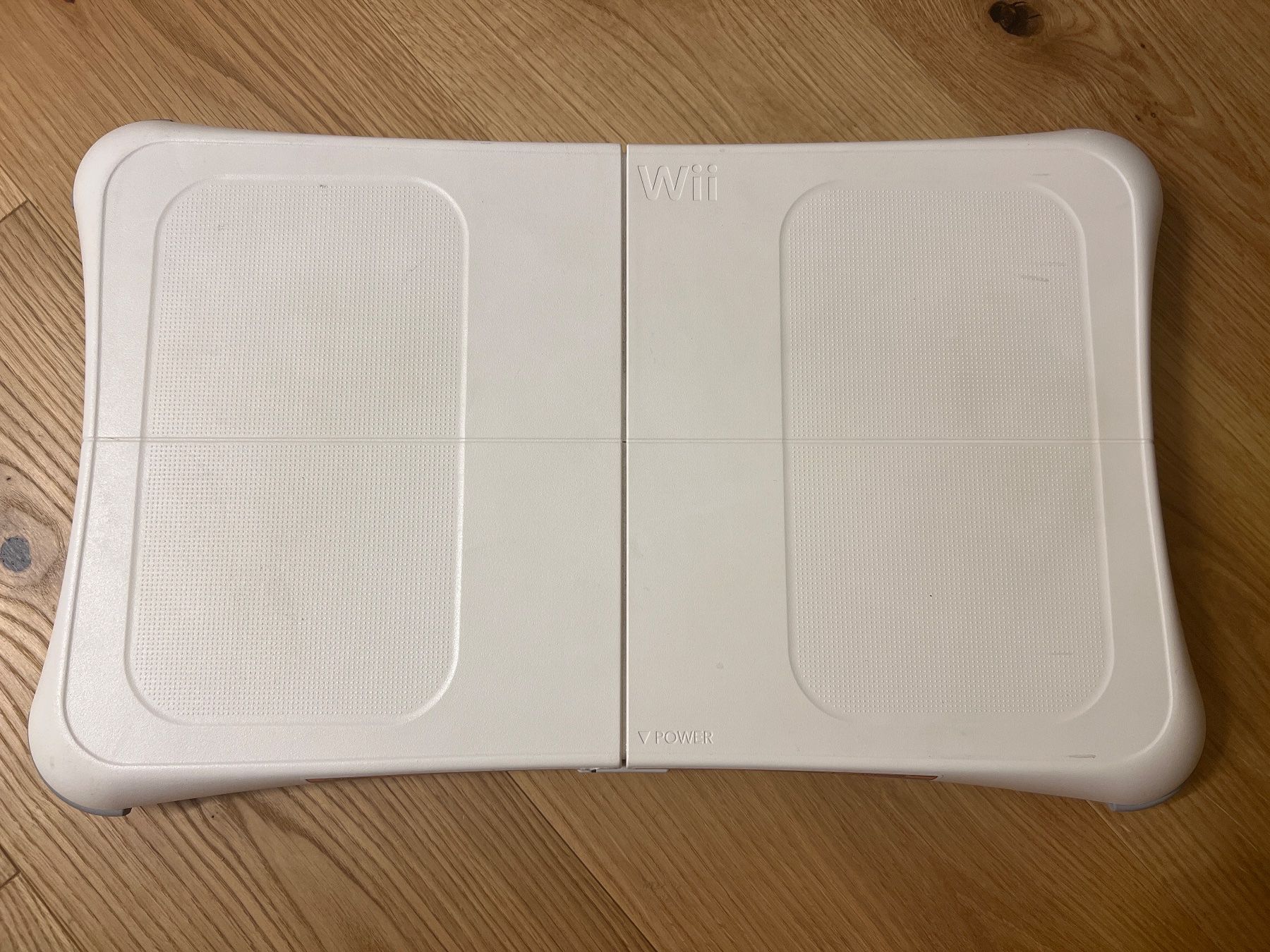 Nintendo Konsolen: Nintendo Wii + Original Balance Board – Gebraucht aus Agno von  7