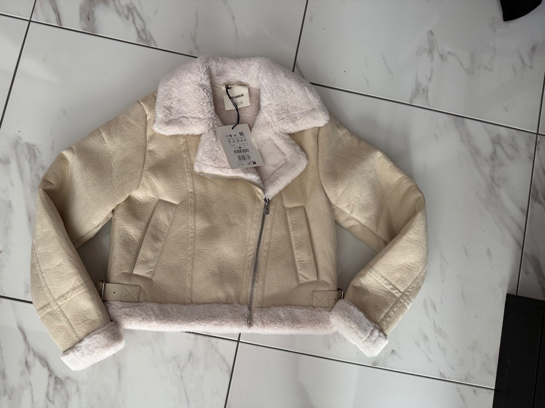 Pull&Bear Giacche: Pull&Bear Jacke mit Fellimitat in Beige Grösse M Neu – Nuovo (secondo la descrizione) da Arch venduto da ellaisa84 3