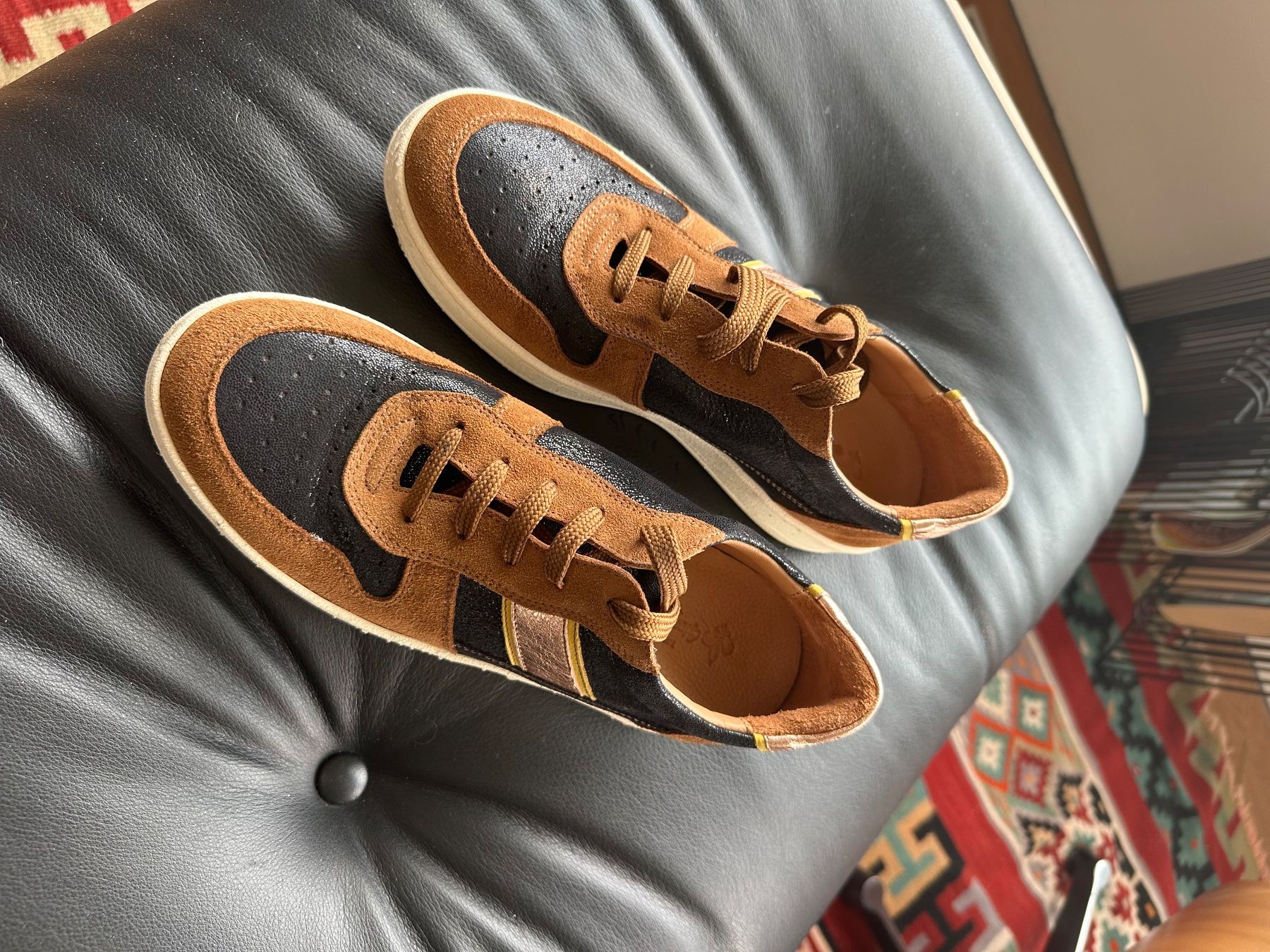 Scarpe da donna: Lederturnschuh braun-schwarz – Usato da Oberrieden venduto da Moraira14