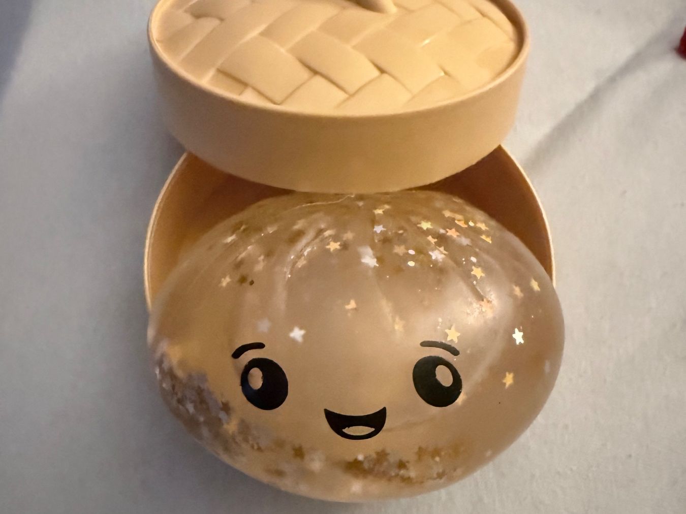 Spielzeuge: Glitter Dumpling Squishy – Gebraucht aus Wimmis von Mumi82