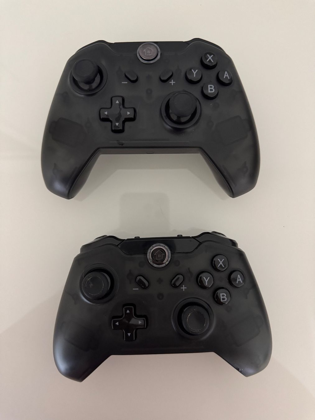 Controller: 2 Stück Wireless Gamepads Controller schwarz Nintendo Switch – Gebraucht aus Dübendorf von lilmissprincess