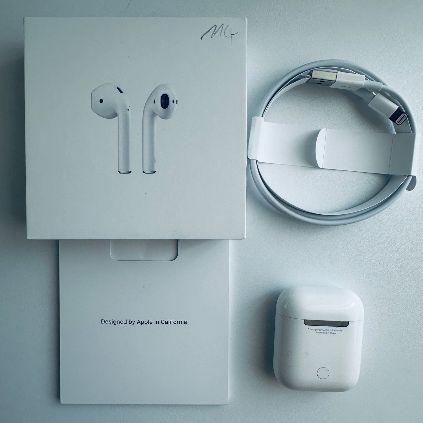 Apple Cuffie: Original Apple AirPods 2 Kopfhörer Wireless Lightning Kabel – Usato da Basel venduto da MY.AIRPODS.SHOP