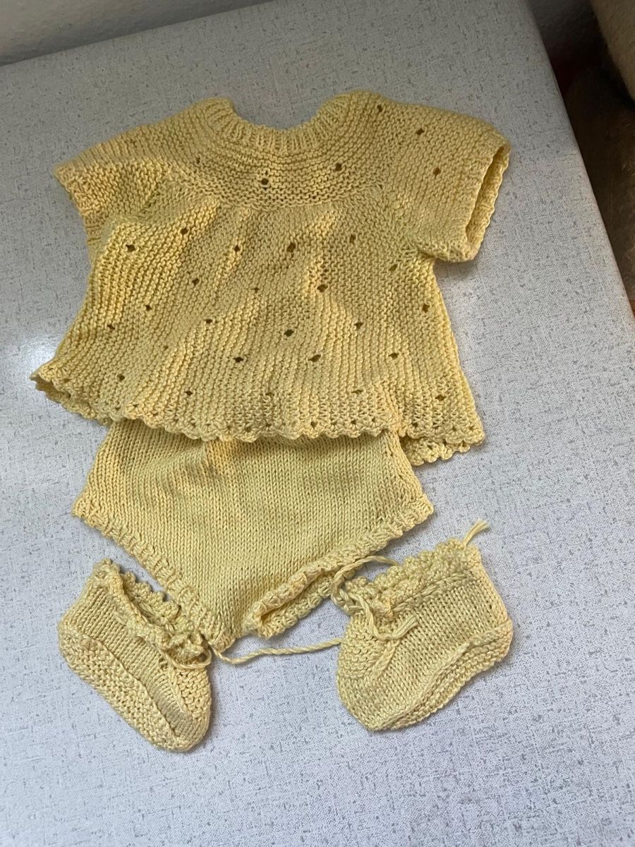 Puppen: Puppe mit Kleidern – Gebraucht aus Niedergösgen von 7591 3