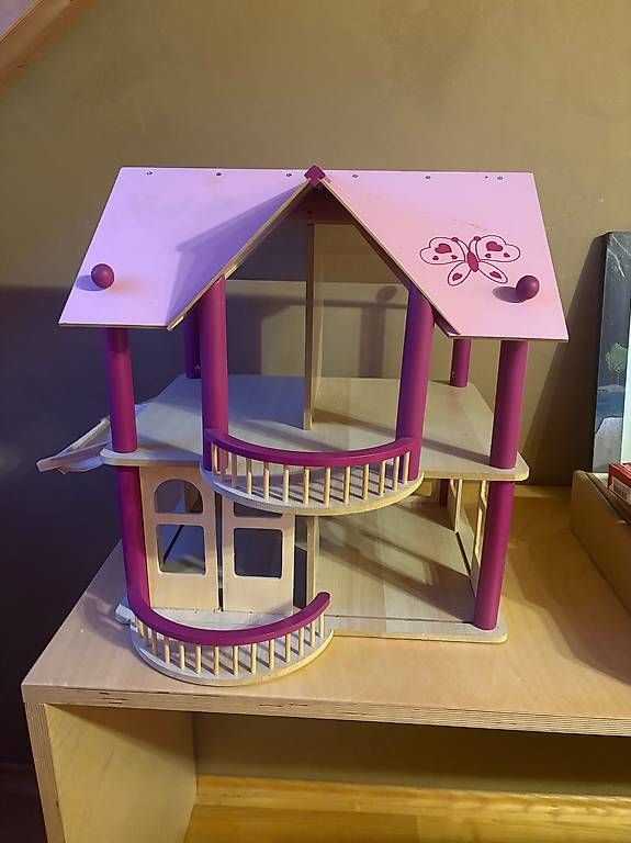 Casette per bambini: WOODEN DOLLHOUSE – Usato da Zürich venduto da James_Kr