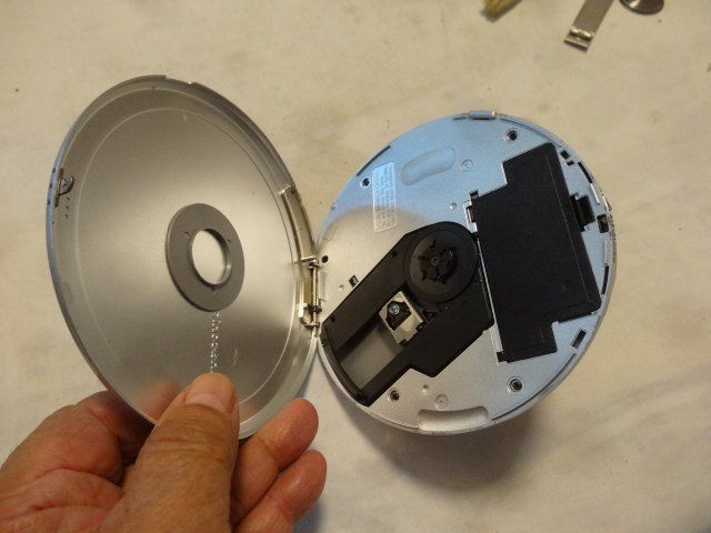 Panasonic Lettore multimediale & Streamer: PANASONIC SL-C1790 COMPACT DISC-PORTABLE CD PLAYER-NO WORK – Usato da zürich venduto da ahmad01 4