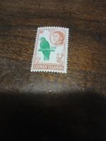Rare timbre Iles Caïmans - Perroquet vert - Reine 👑