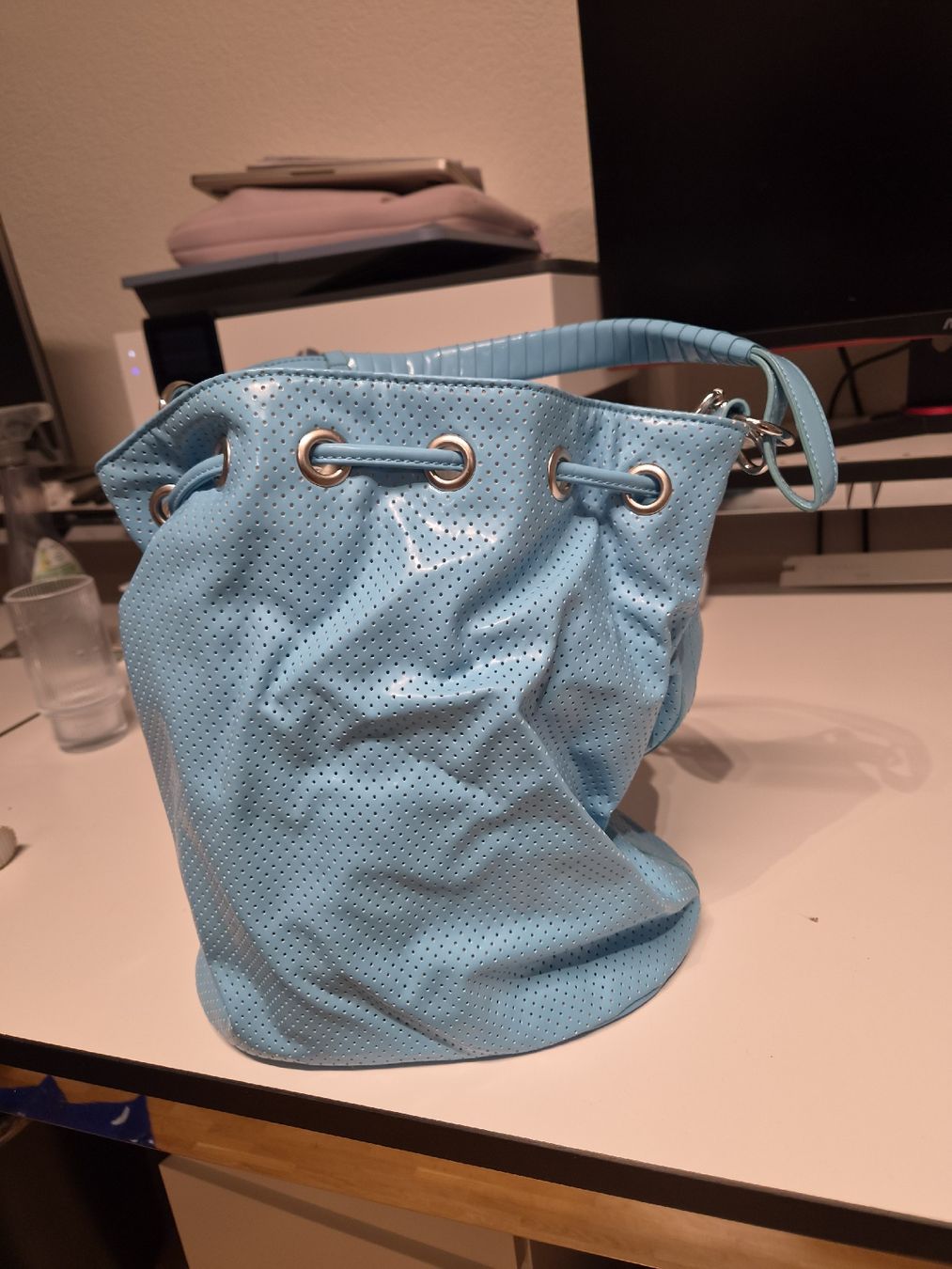 Armani Borse da donna: Armani Jeans Beuteltasche hellblau gebraucht – Usato da Zürich venduto da supermanfred4955 3