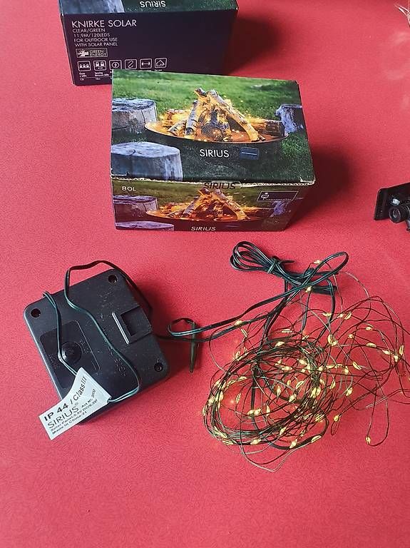 Ghirlande e barre luminose: LED-Solarlichterkette – Usato da Bern venduto da Helays