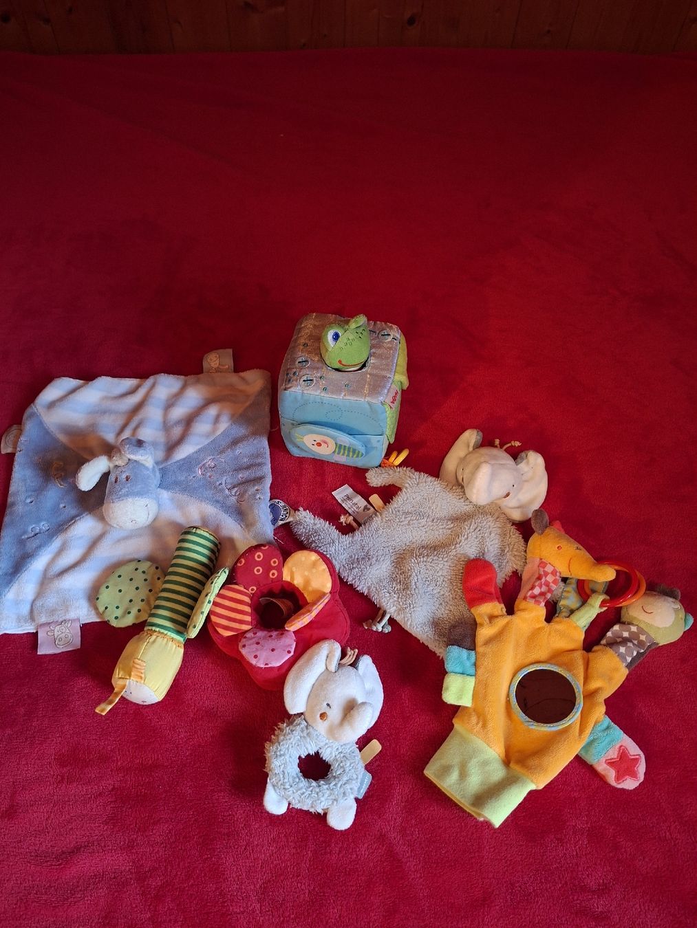 Giocattoli: babyspielzeug – Usato da Lungern venduto da Lena189